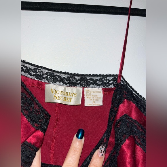 Vintage Victoria’s Secret Gold Label Satin Romper Bodysuit Teddy Burgundy Lace - Picture 9 of 10